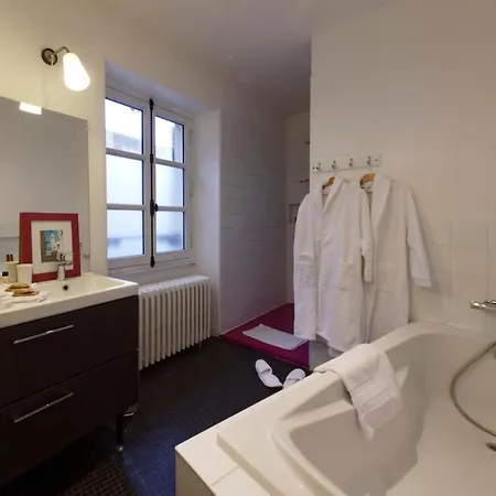 L'hotel Particulier - Bed and Breakfast 4*