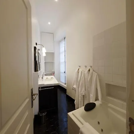 L'hotel Particulier - Bed & Breakfast 4*