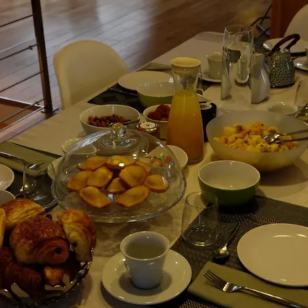 L'hotel Particulier - Bed and Breakfast Λε Μανς