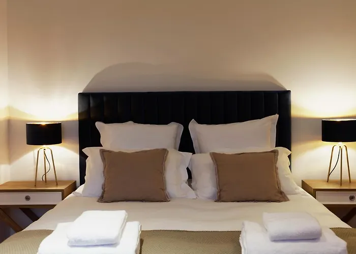 فندق مبيت وإفطار L'hotel Particulier - 4*